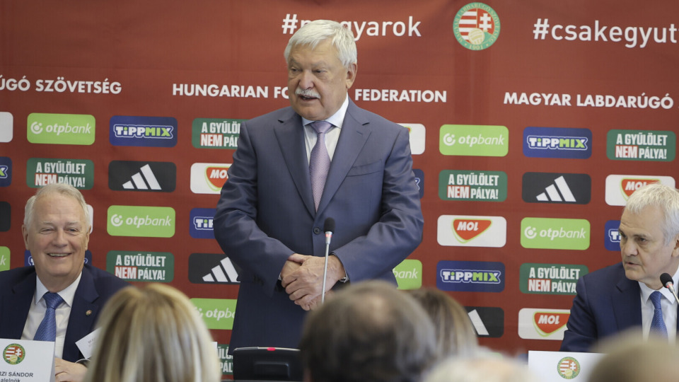 Orbán Viktor gratulált Csányi Sándor újraválasztásához