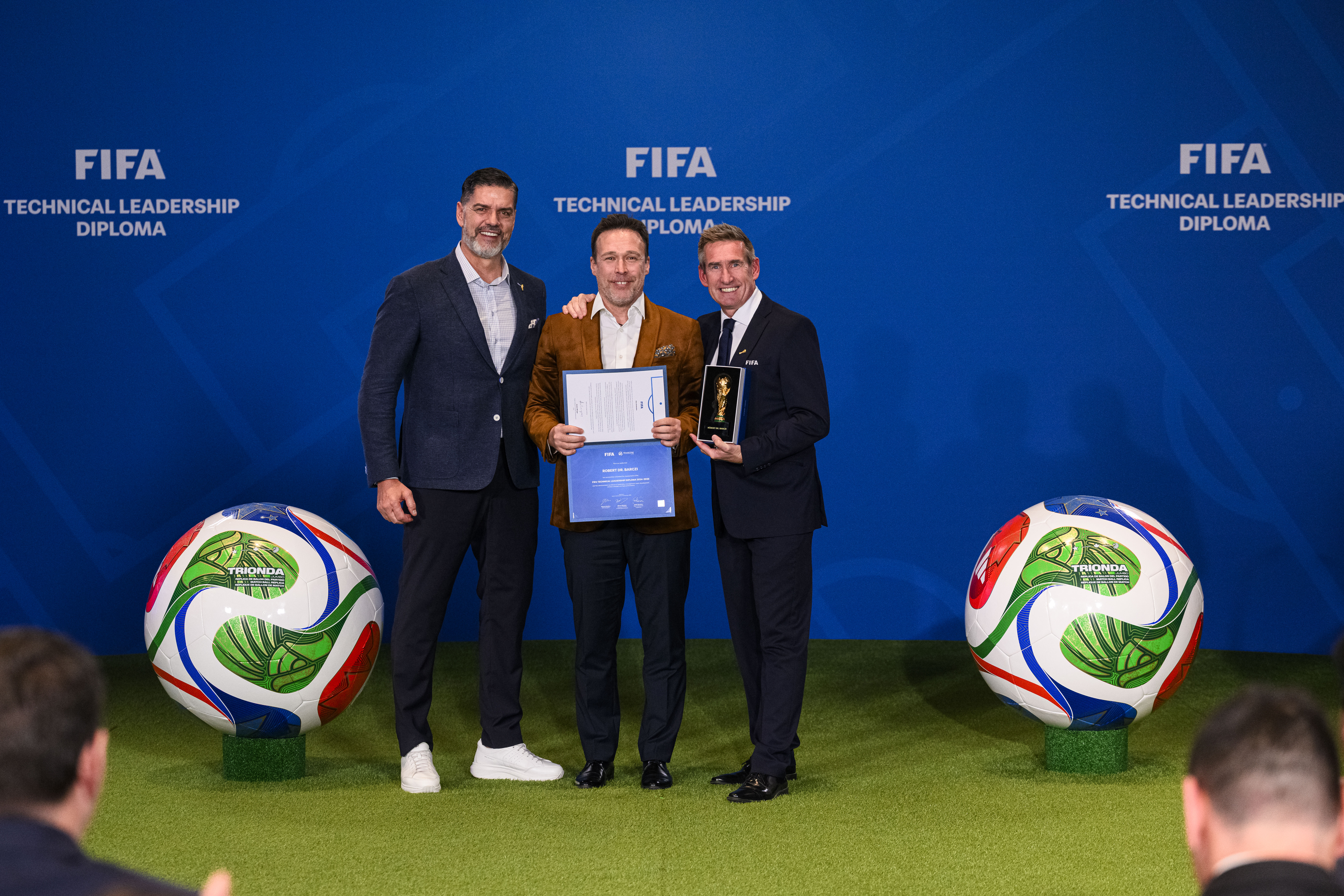 FIFA-diplomát szerzett Barczi Róbert