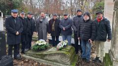 Koszorúzás Fischer Mór sírjánál