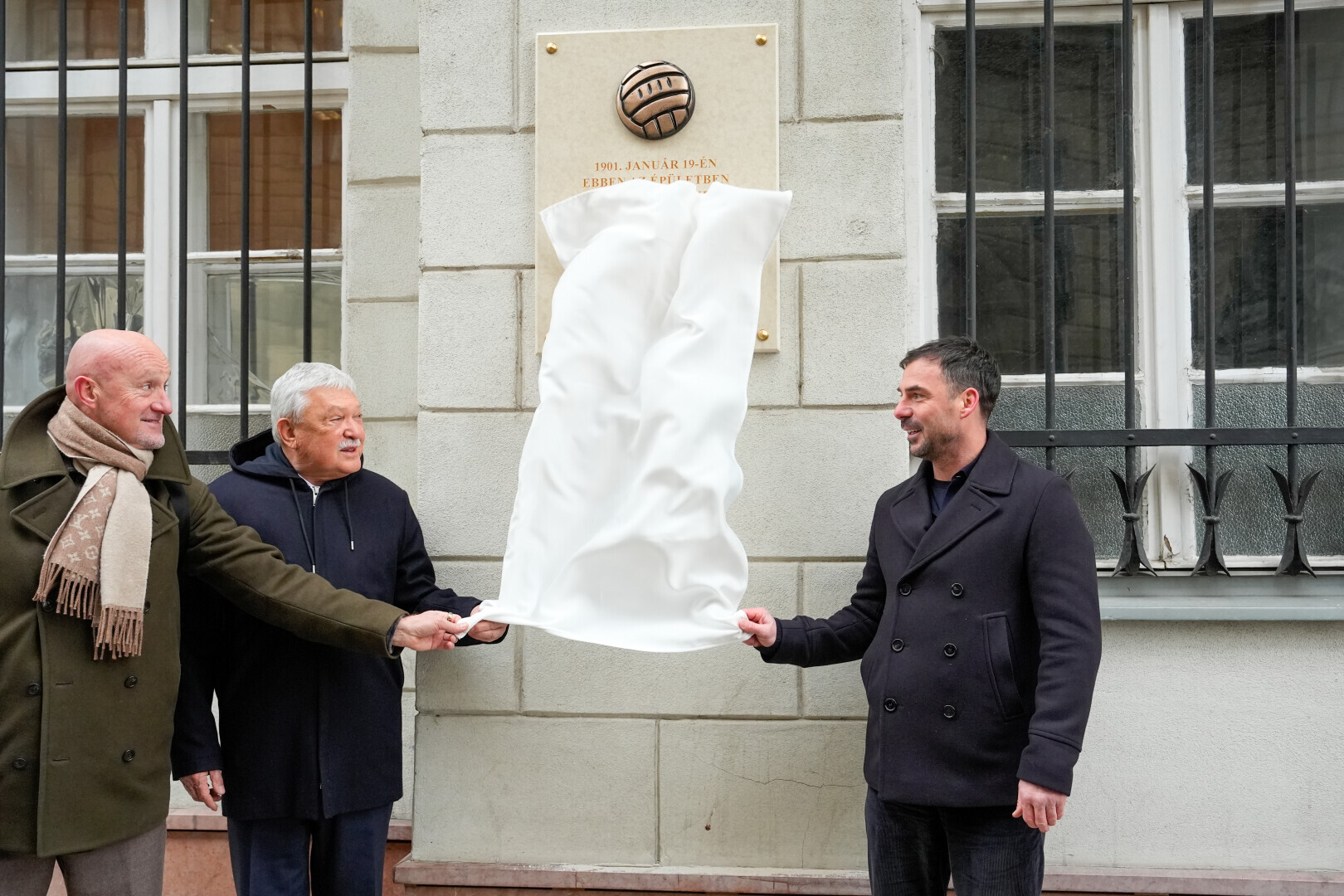 Alapítása helyszínén avatott emléktáblát az MLSZ 